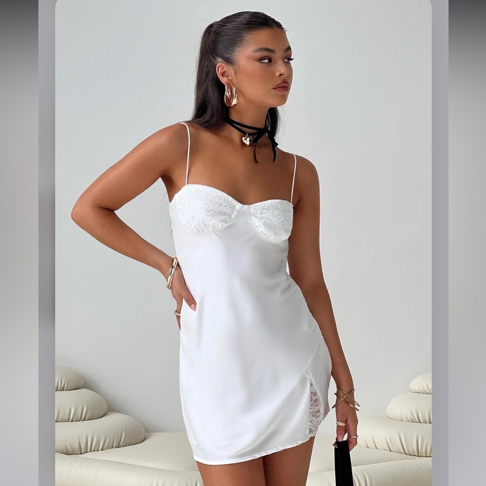 Princess Polly Tressa Mini Dress White - size 2 still NWT